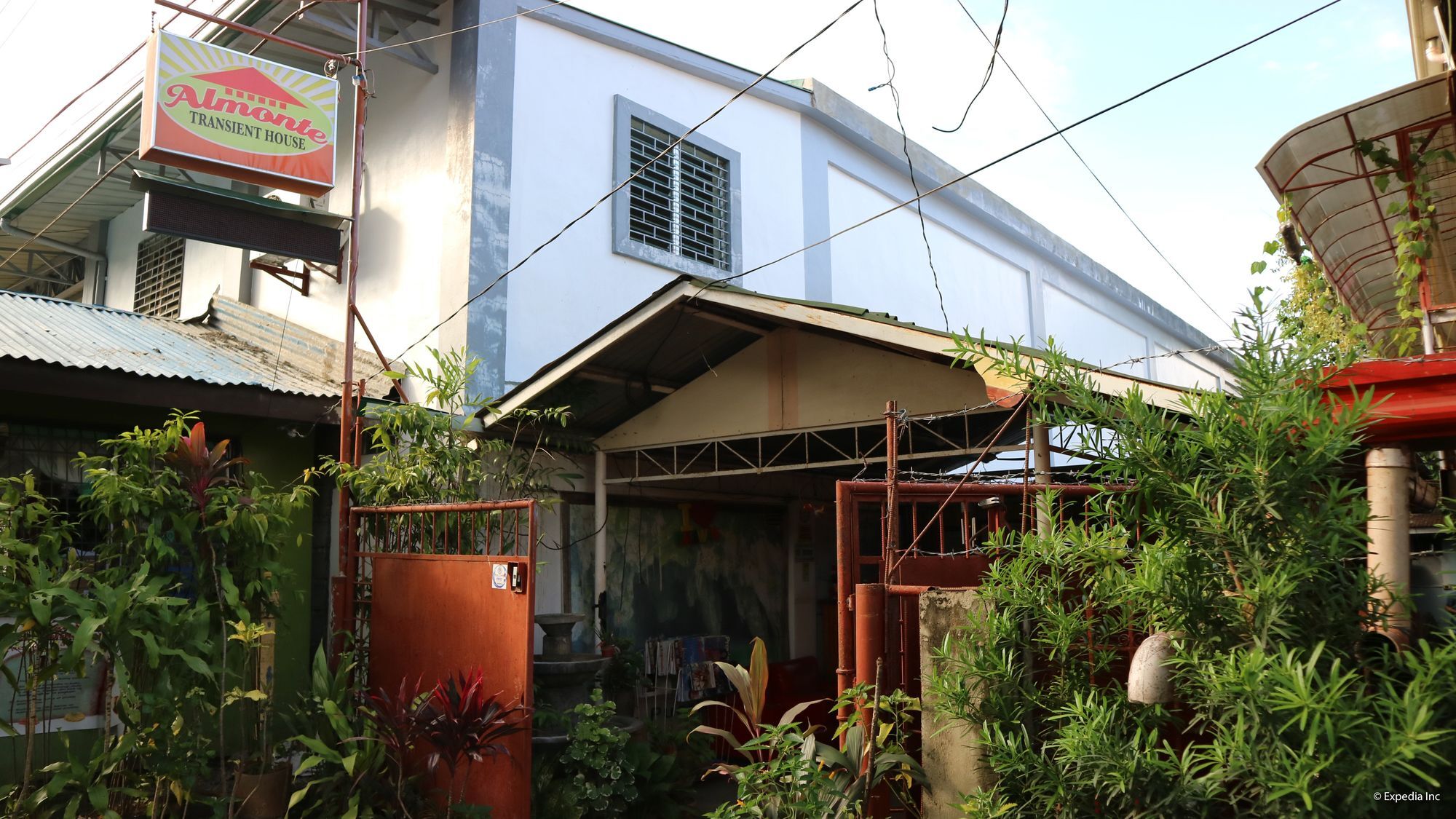 Auberge de jeunesse Almonte Transient House à Puerto Princesa Extérieur photo
