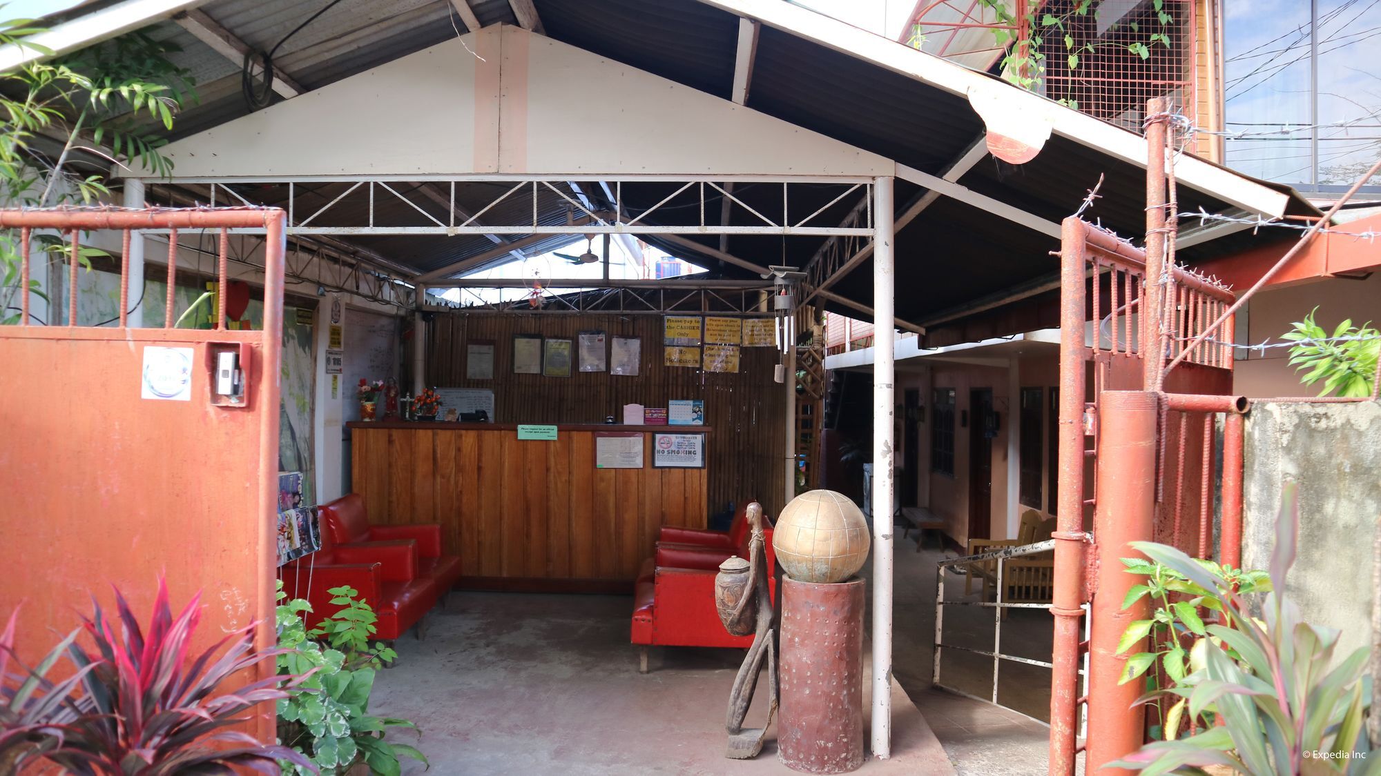Auberge de jeunesse Almonte Transient House à Puerto Princesa Extérieur photo
